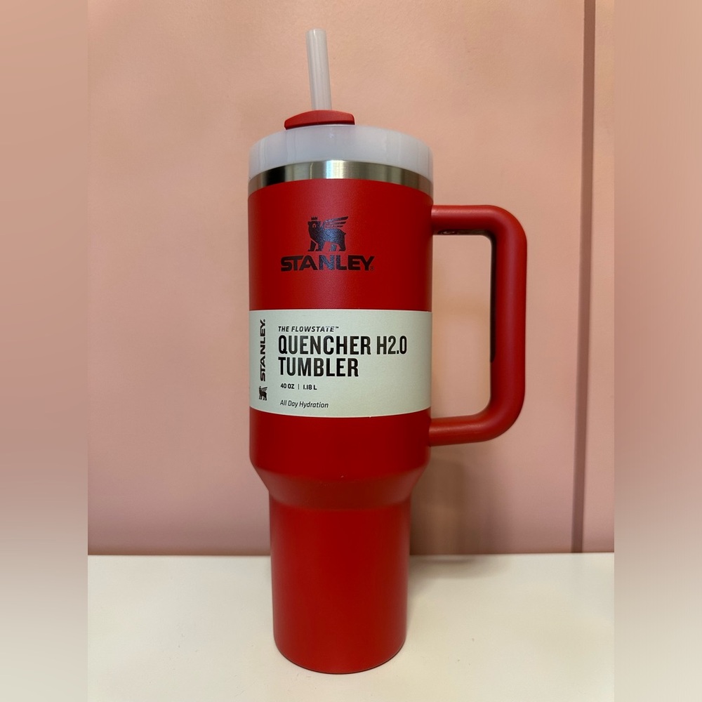 BRAND NEW RED STANLEY 40oz!!!